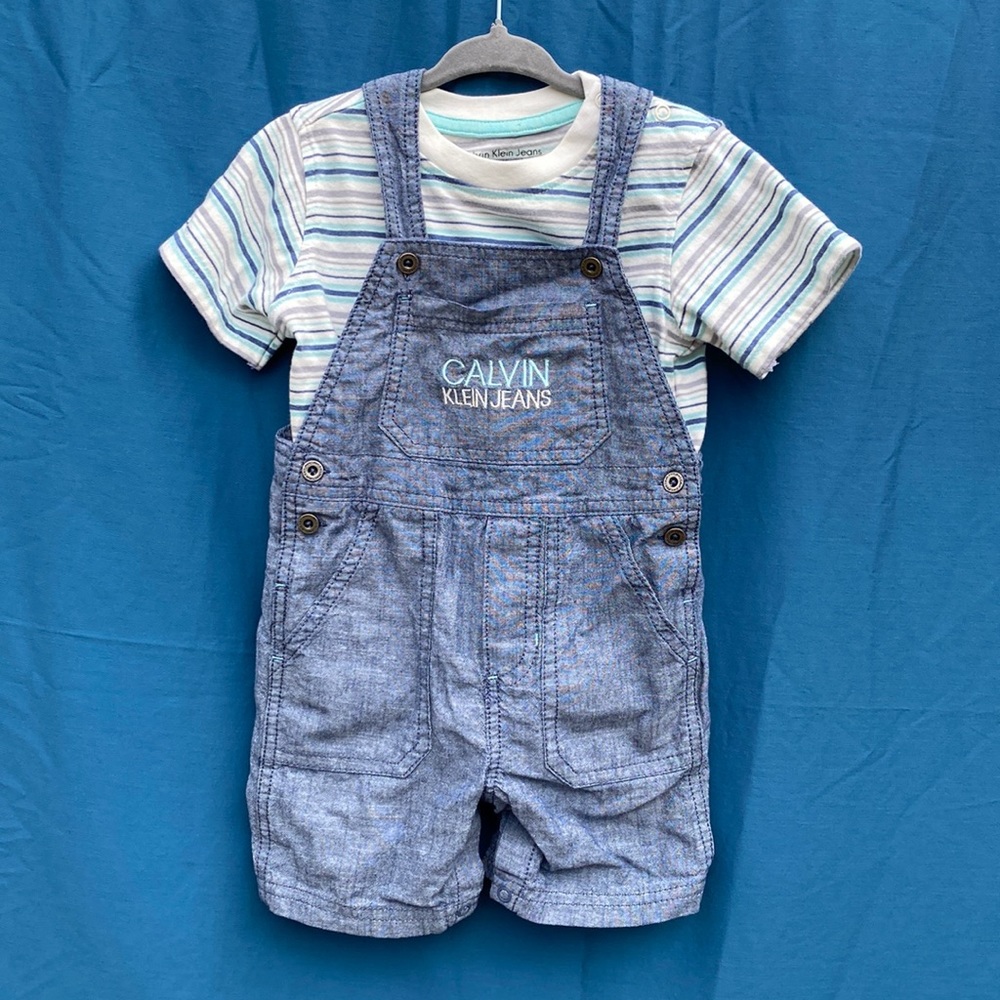 EUC Calvin Klein 2 piece striped t-shirt & chambray shortall set size 24 months